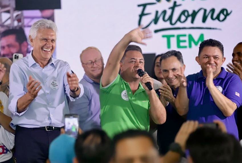 Carlinhos-do-Mangao-e-Cristiomario-com-Ronaldo-Caiado