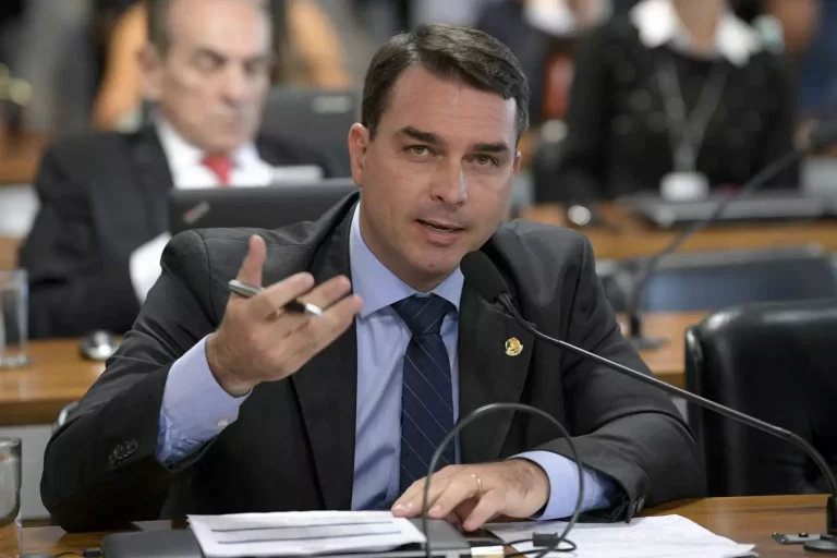 flavio-bolsonaro-1-1536x1024