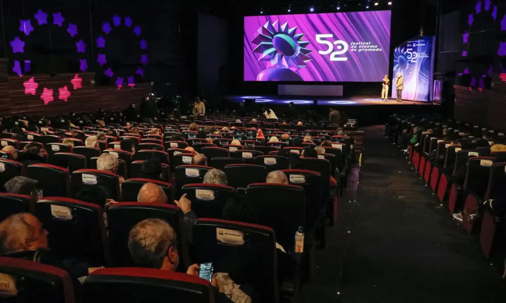 52fcg-12082024-06278