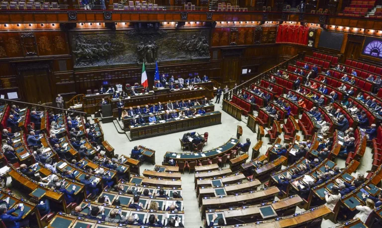 camara_dos_deputados_italia