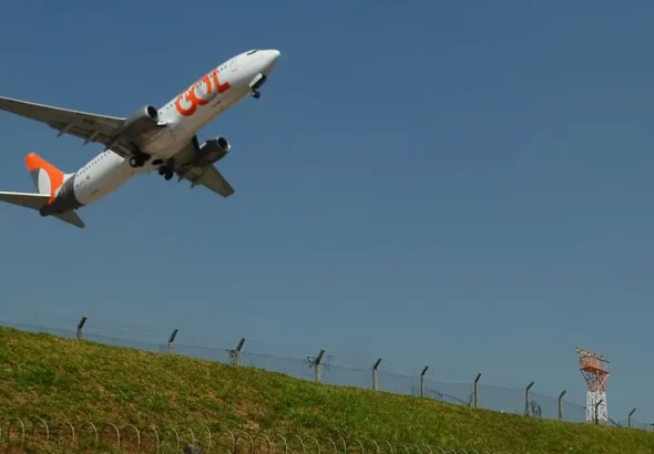 aviao_decola_no_aeroporto_de_congonhas_abr_010819196625330