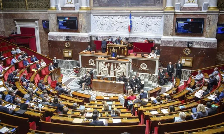 parlamento-nacional-franca-paris